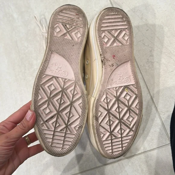 Chuck Taylor All Star Lift Sneaker in Oat Milk & Natural Ivory - Picture 5 of 6